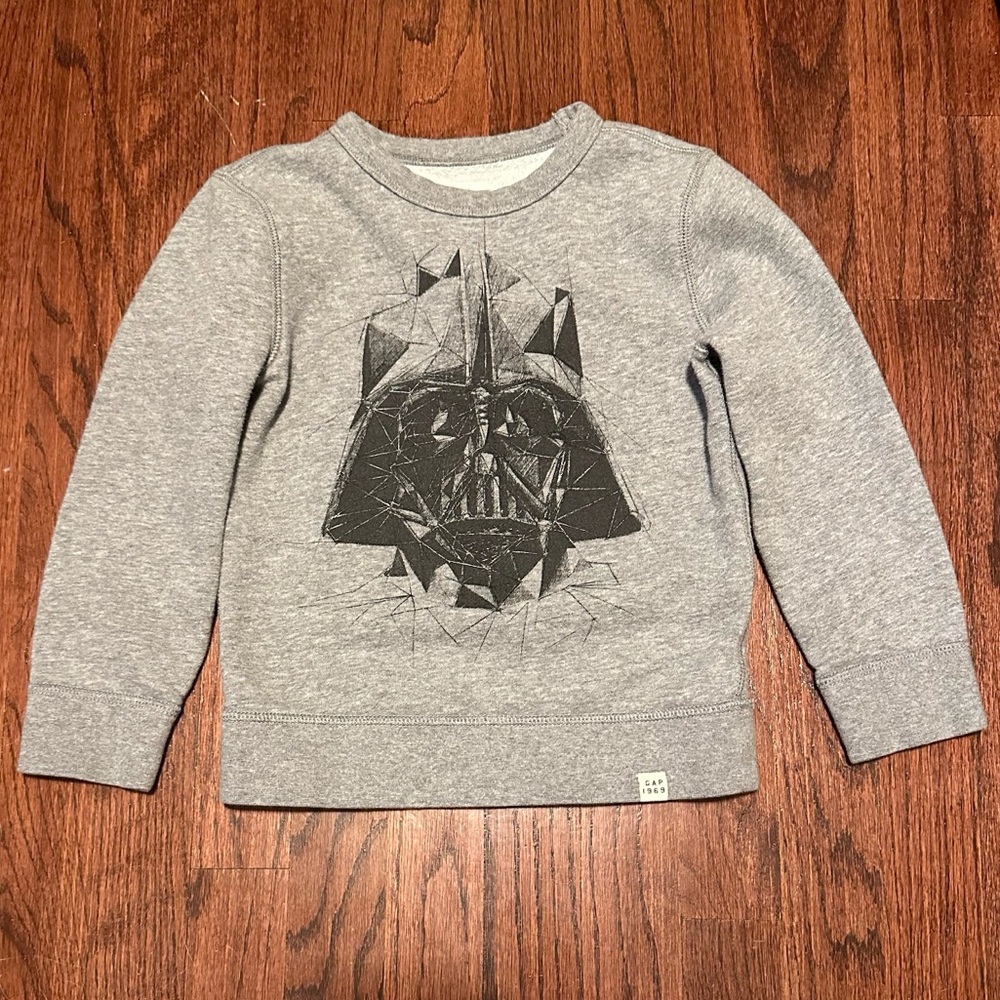 GAP Star Wars Sweatshirt Boys XS (4-5)